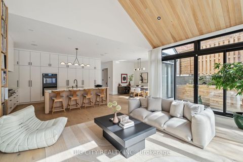 Photo 17 at 75 Lawrence Crescent, Lawrence Park South, Toronto