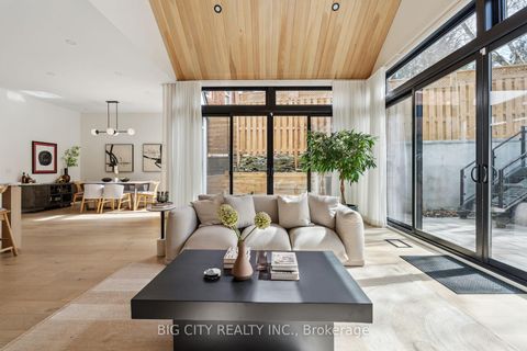 Photo 18 at 75 Lawrence Crescent, Lawrence Park South, Toronto