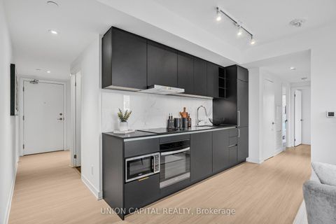 Photo 8 at 1509 - 8 Wellesley Street W, Bay Street Corridor, Toronto