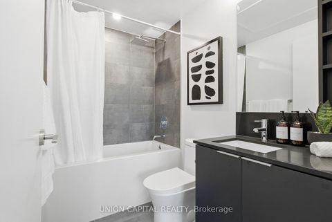 Photo 15 at 1509 - 8 Wellesley Street W, Bay Street Corridor, Toronto
