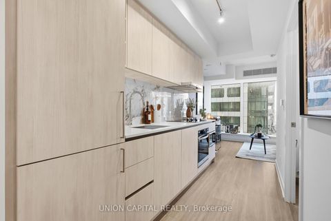 Photo 9 at 4308 - 8 Wellesley Street W, Bay Street Corridor, Toronto