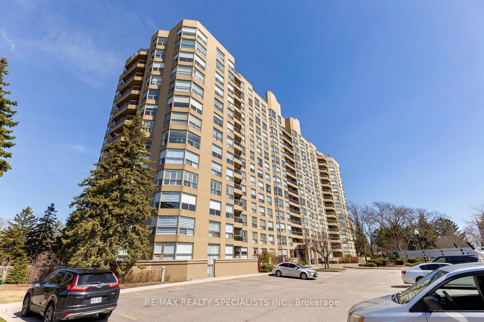 204 - 1800 The Collegeway, Erin Mills, Mississauga 