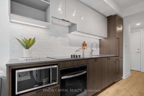 Photo 8 at 1801 - 252 Church Street, Yonge Corridor, Toronto