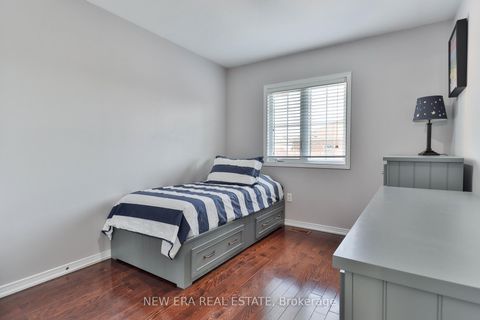 Photo 17 at 331 Davos Road, Vellore Village, Vaughan