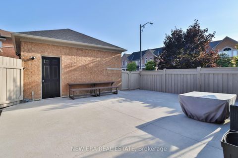 Photo 21 at 331 Davos Road, Vellore Village, Vaughan