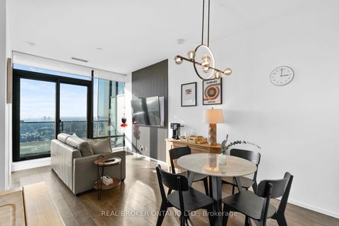 Photo 1 at 4406 - 5 St Joseph Street, Bay Street Corridor, Toronto