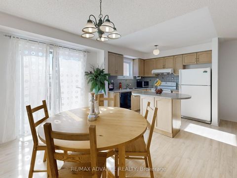 Photo 8 at 67 Kelso Crescent, Maple, Vaughan