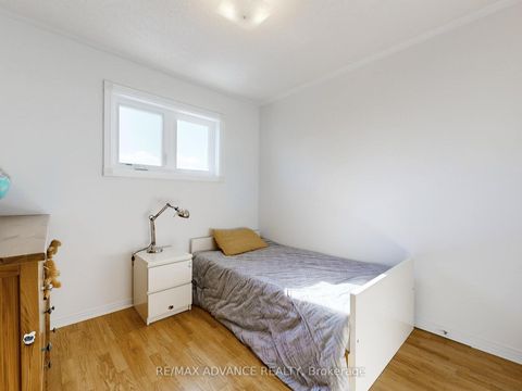 Photo 15 at 67 Kelso Crescent, Maple, Vaughan