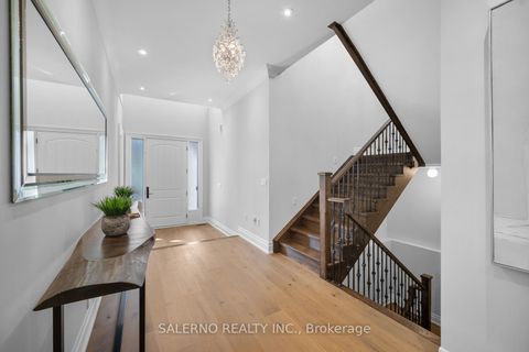 Photo 6 at 11 Compton Crescent, CFB, Toronto