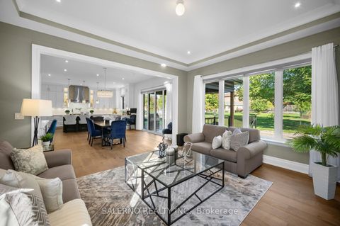 Photo 19 at 11 Compton Crescent, CFB, Toronto