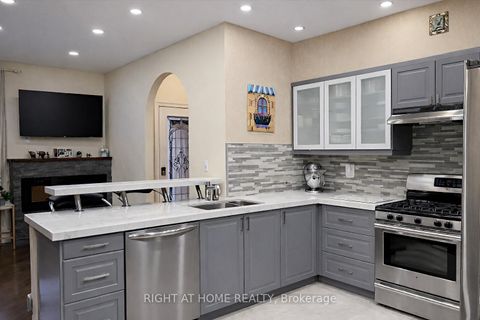 Photo 5 at 4 Forest Run Boulevard, Patterson, Vaughan