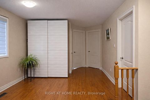 Photo 10 at 4 Forest Run Boulevard, Patterson, Vaughan