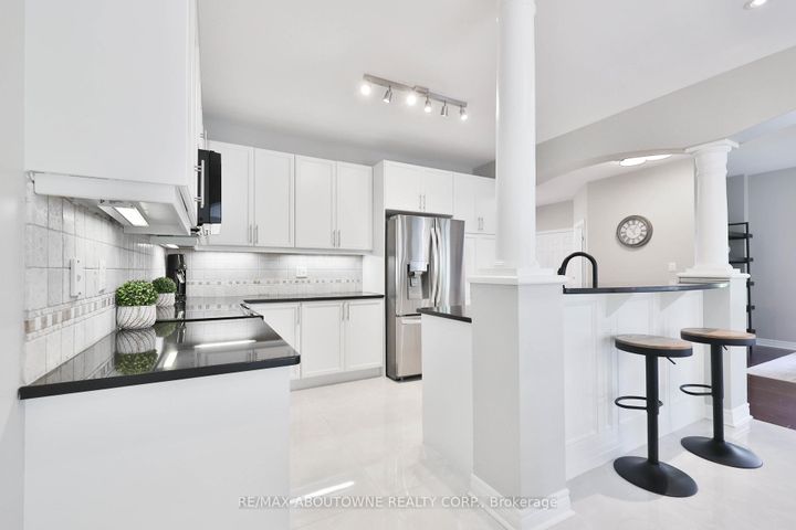 Photo 12 at 3262 Skipton Lane, BC Bronte Creek, Oakville