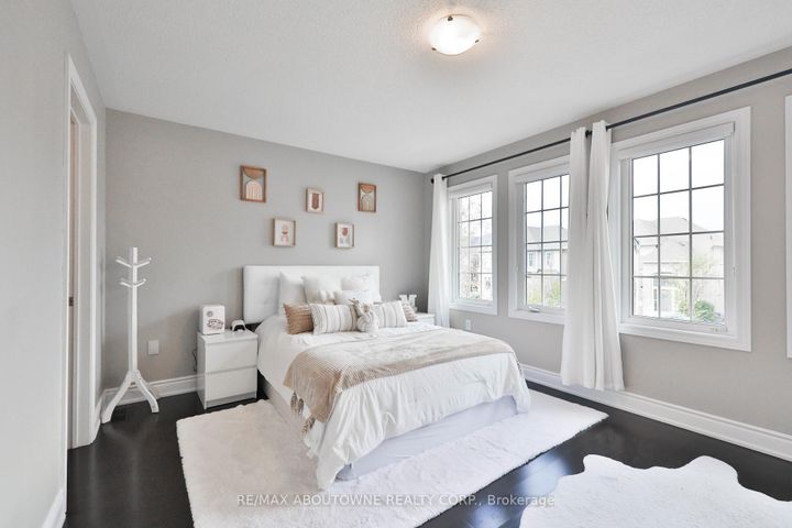 Photo 23 at 3262 Skipton Lane, BC Bronte Creek, Oakville