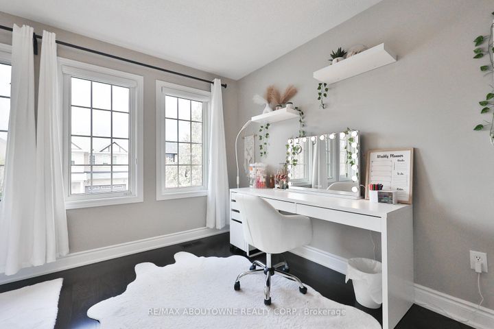 Photo 24 at 3262 Skipton Lane, BC Bronte Creek, Oakville