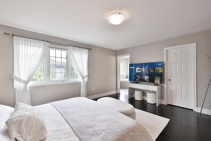 Photo 28 at 3262 Skipton Lane, BC Bronte Creek, Oakville