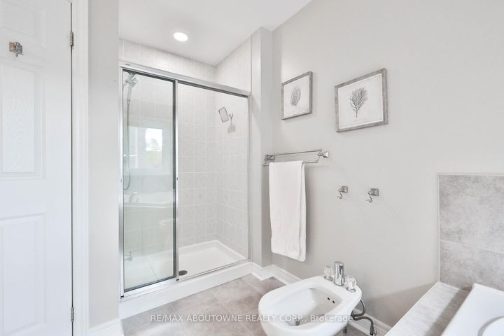 Photo 31 at 3262 Skipton Lane, BC Bronte Creek, Oakville