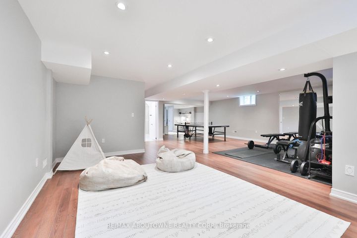 Photo 38 at 3262 Skipton Lane, BC Bronte Creek, Oakville