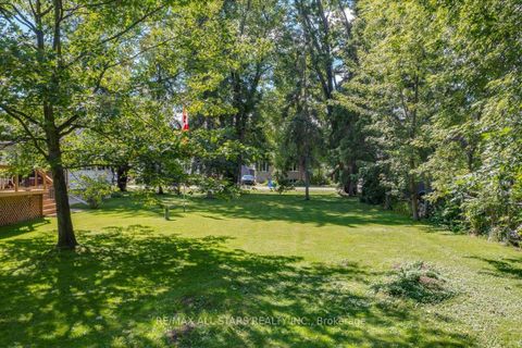 Photo 8 at 288 Woodycrest Avenue, Keswick South, Georgina