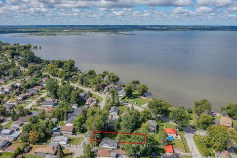 Photo 13 at 288 Woodycrest Avenue, Keswick South, Georgina