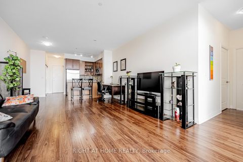 Photo 5 at 1010 - 65 Oneida Crescent, Langstaff, Richmond Hill