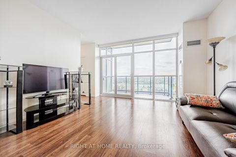 Photo 8 at 1010 - 65 Oneida Crescent, Langstaff, Richmond Hill