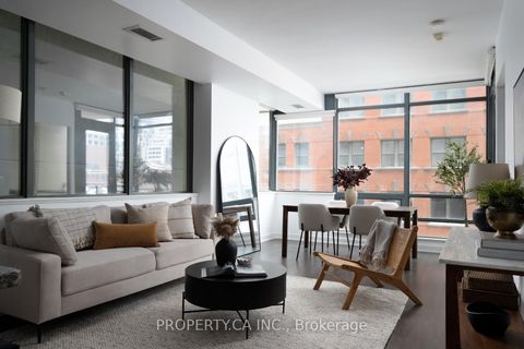 Photo 2 at 416 - 438 King Street W, Waterfront Communities C1, Toronto