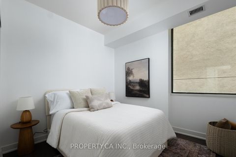 Photo 13 at 416 - 438 King Street W, Waterfront Communities C1, Toronto