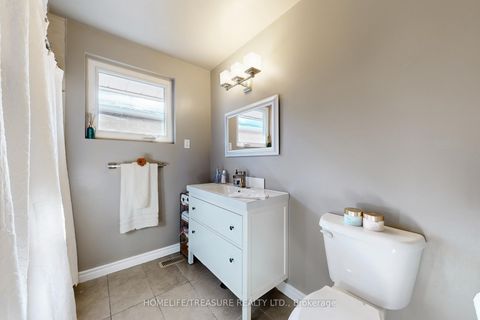 Photo 23 at 19 BRAMPTON Road, Richview, Toronto