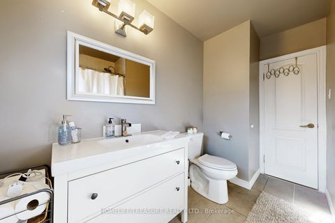 Photo 24 at 19 BRAMPTON Road, Richview, Toronto