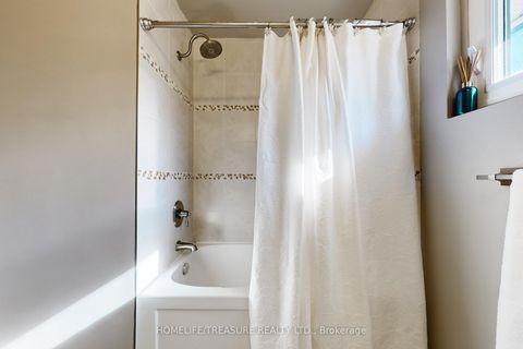 Photo 25 at 19 BRAMPTON Road, Richview, Toronto