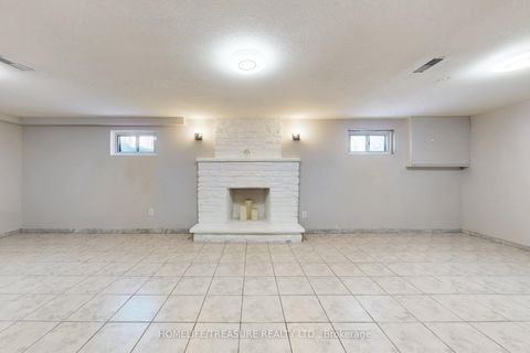 Photo 31 at 19 BRAMPTON Road, Richview, Toronto