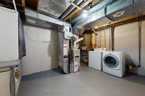 Photo 37 at 19 BRAMPTON Road, Richview, Toronto