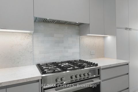 Photo 12 at 88 Arista Gate, Islington Woods, Vaughan