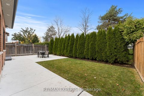 Photo 34 at 88 Arista Gate, Islington Woods, Vaughan