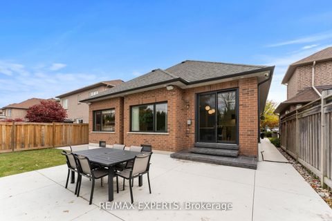 Photo 35 at 88 Arista Gate, Islington Woods, Vaughan