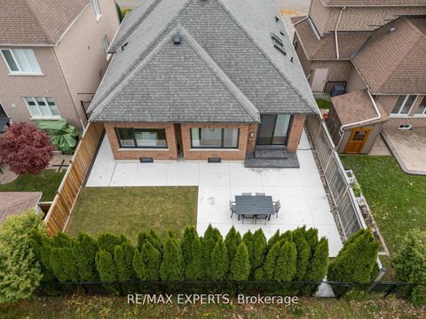 Photo 39 at 88 Arista Gate, Islington Woods, Vaughan