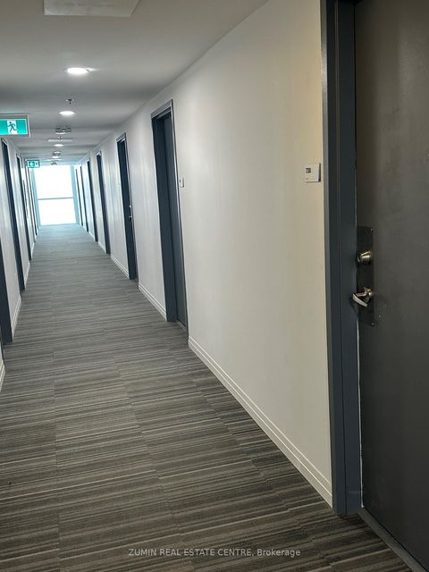 Photo 2 at 738 - 1900 SIMCOE Street N, Samac, Oshawa