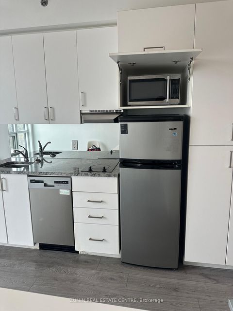 Photo 16 at 738 - 1900 SIMCOE Street N, Samac, Oshawa