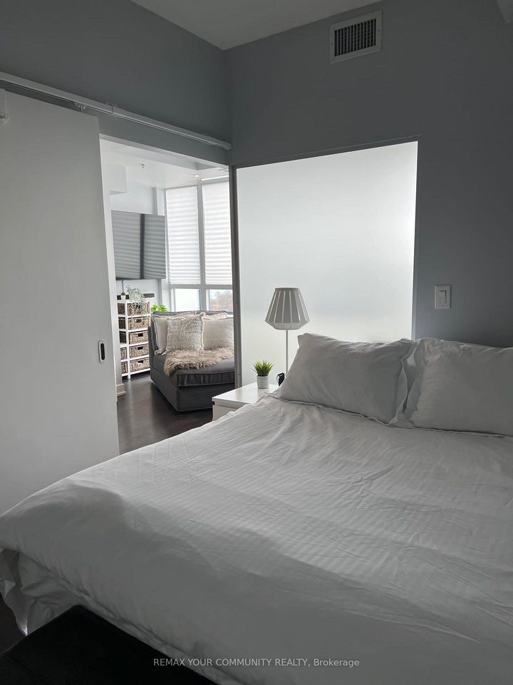 Photo 14 at 907 - 11 Superior Avenue, Mimico, Toronto