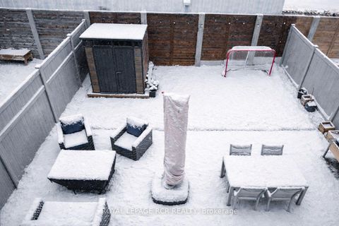 Photo 23 at 32 Tatton Court, King City, King