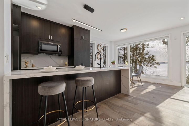 Photo 5 at 290 North Shore Boulevard E, LaSalle, Burlington