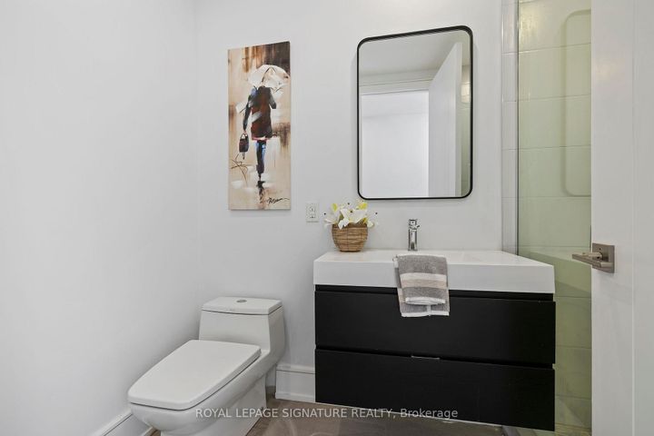 Photo 33 at 290 North Shore Boulevard E, LaSalle, Burlington