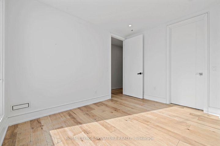 Photo 36 at 290 North Shore Boulevard E, LaSalle, Burlington