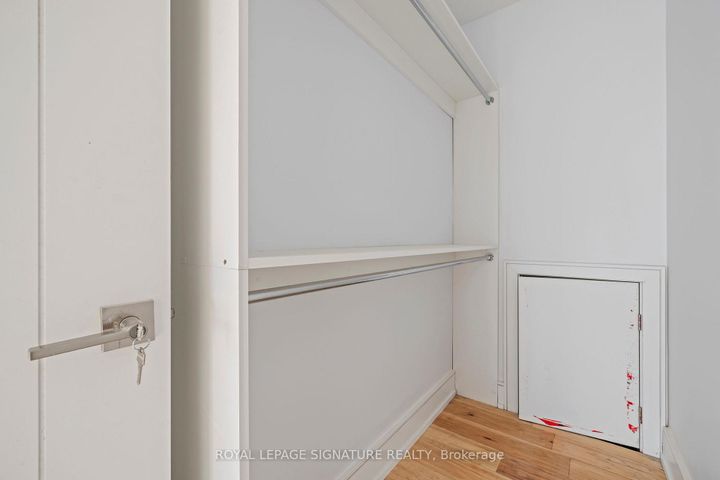 Photo 37 at 290 North Shore Boulevard E, LaSalle, Burlington