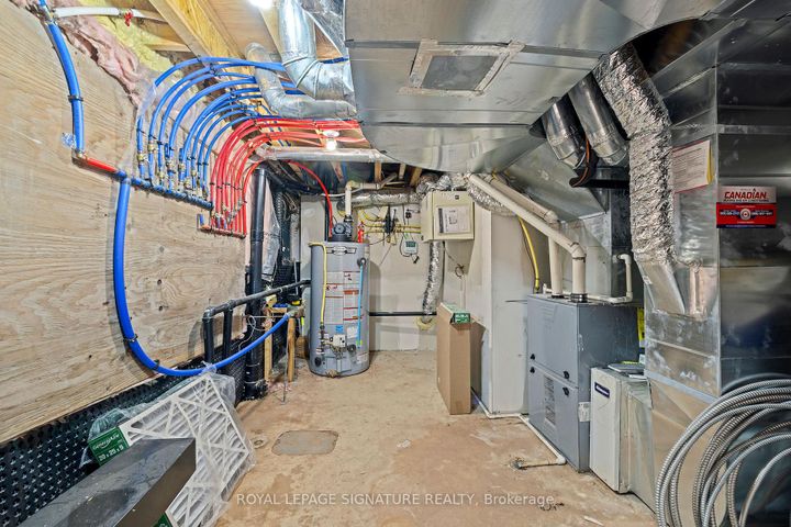 Photo 40 at 290 North Shore Boulevard E, LaSalle, Burlington