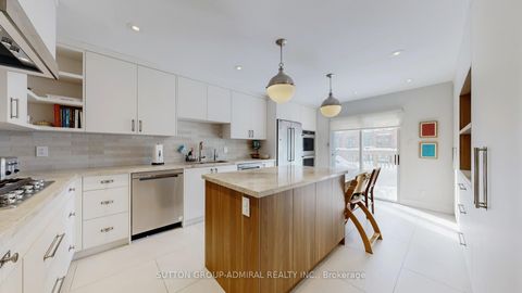 Photo 8 at 239 Rose Green Drive, Uplands, Vaughan