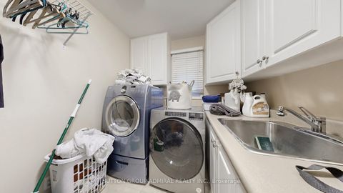 Photo 14 at 239 Rose Green Drive, Uplands, Vaughan