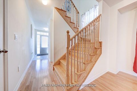 Photo 6 at 122 Cliff Thompson Court, Sutton & Jackson's Point, Georgina