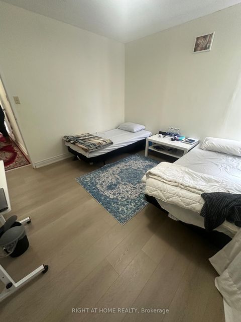 Photo 15 at 1403 - 20 Edgecliff Golfway, Flemingdon Park, Toronto